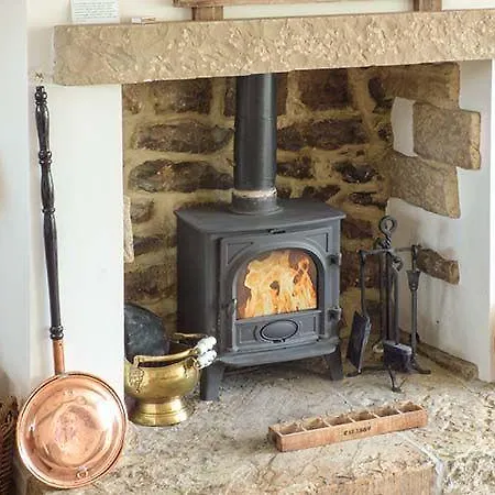 April Cottage, Holiday home