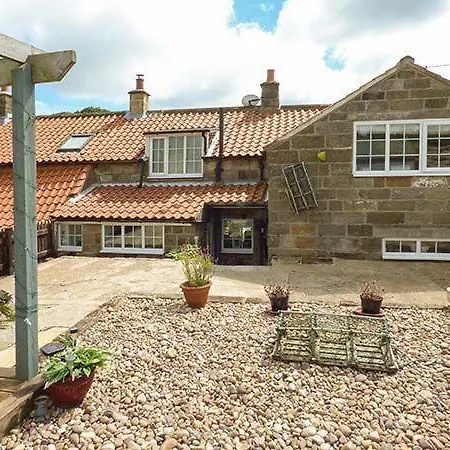 April Cottage, * Whitby