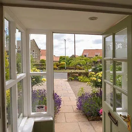 April Cottage, Whitby